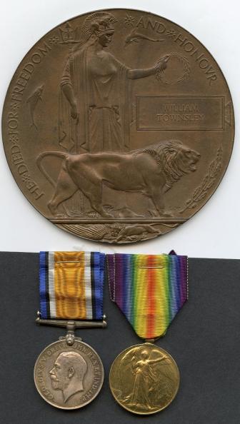 First War Pair Medals & Memorial Plaque To Gunner William Townsley Royal Artillery