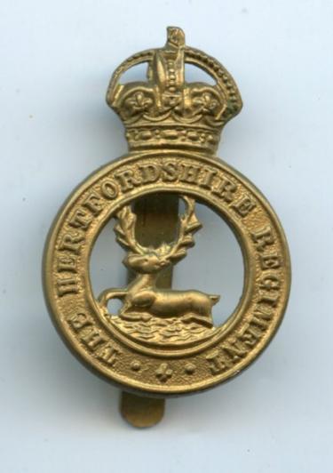 The Hertfordshire Regiment  WW1 Cap Badge