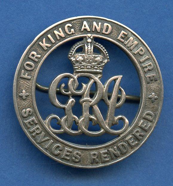 Silver War Badge Awarded to   Gunner Robert Ernest Davenport, Royal Artillery
