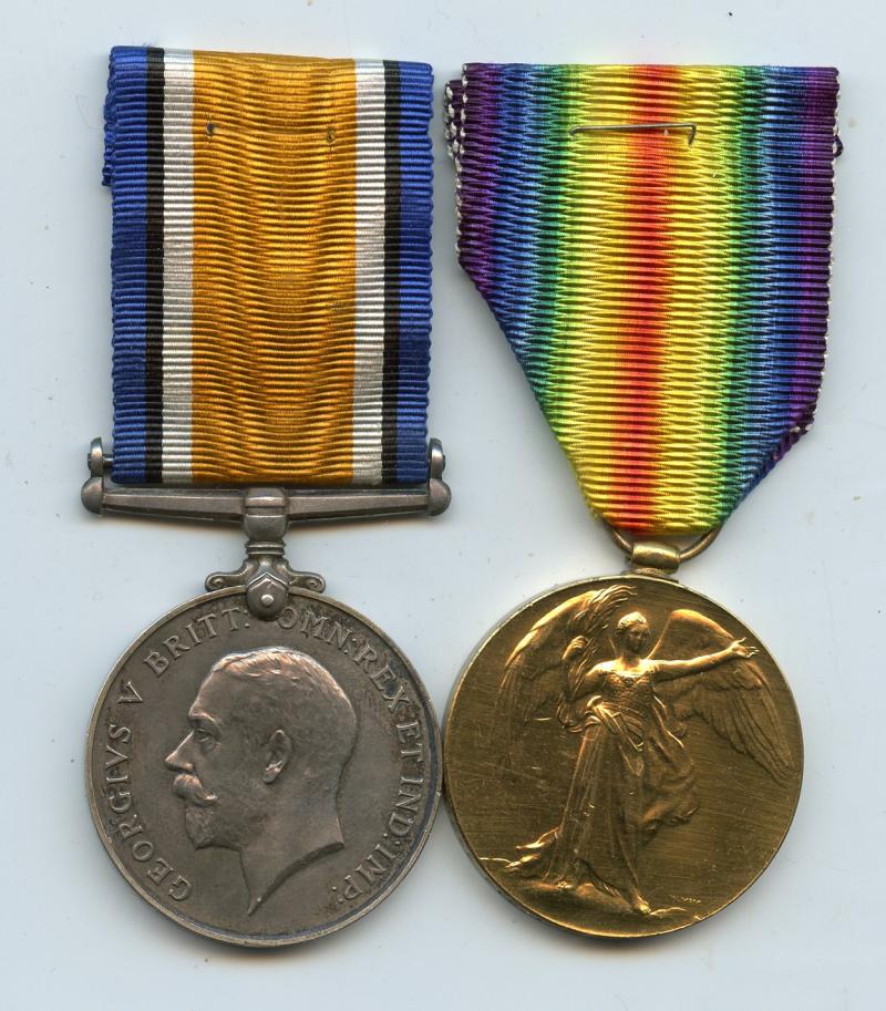 WW1 British War & Victory Medals Pair To Pte Thomas F Slinn, Gloucestershire Regiment