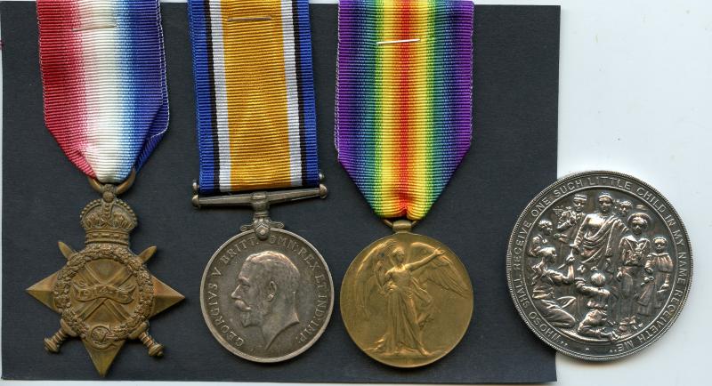 1914-15 Trio World War One Medals To Pte Robert McClung,6th Battalion Cameronians (Scottish Rifles)