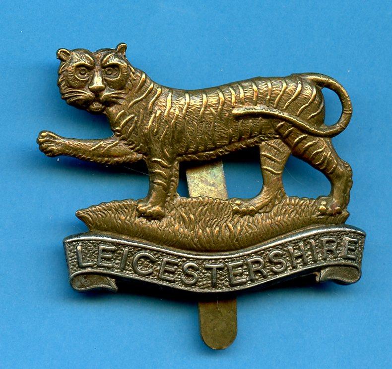 The Territorial Battalion  Leicestershire Regiment WW1 Cap Badge