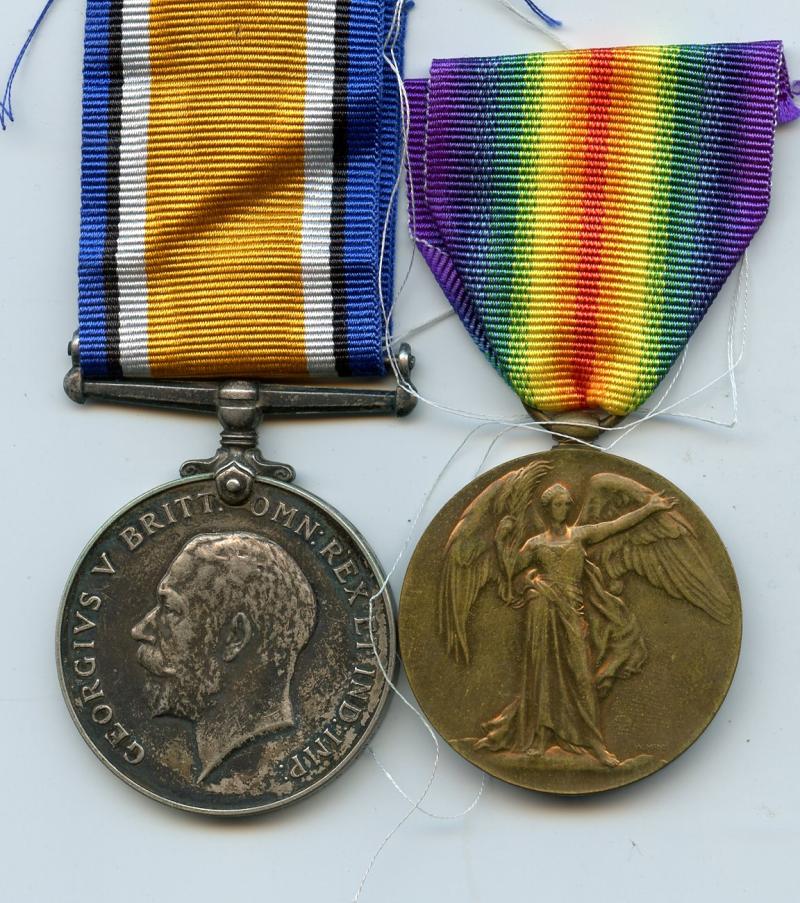 WW1 British War & Victory Medals Pair To Pte Robert Main, 1/5th Battalion Northumberland Fusiliers