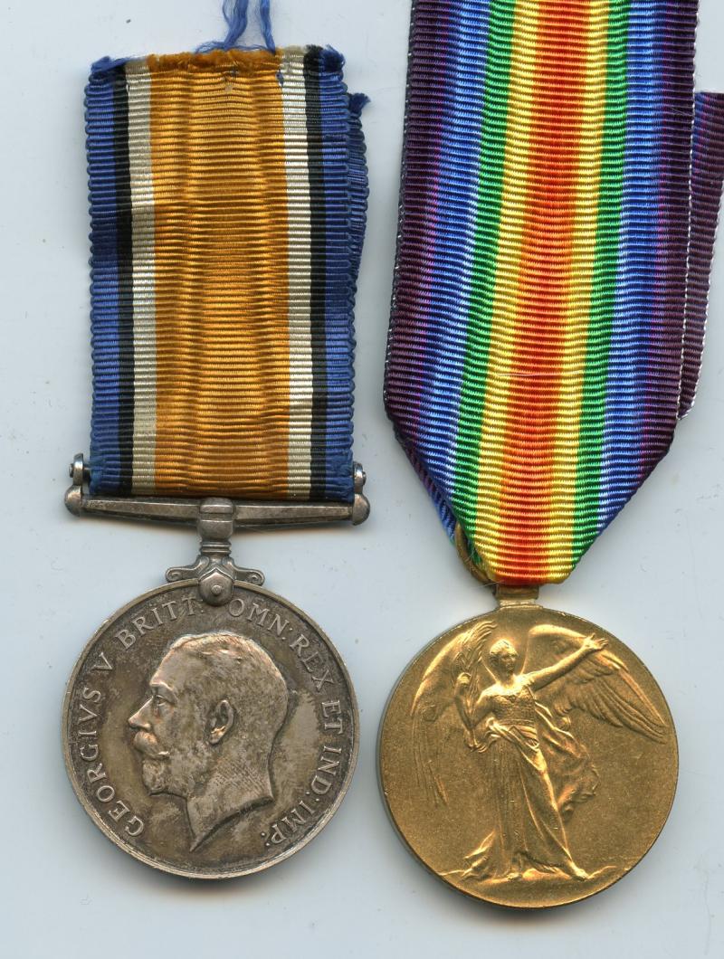 WW1 British War & Victory Medals Pair to Gunner Henry J Day , Royal Artillery