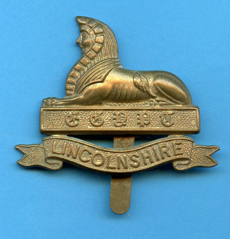 WW1 The Lincolnshire Regiment Brass Cap Badge