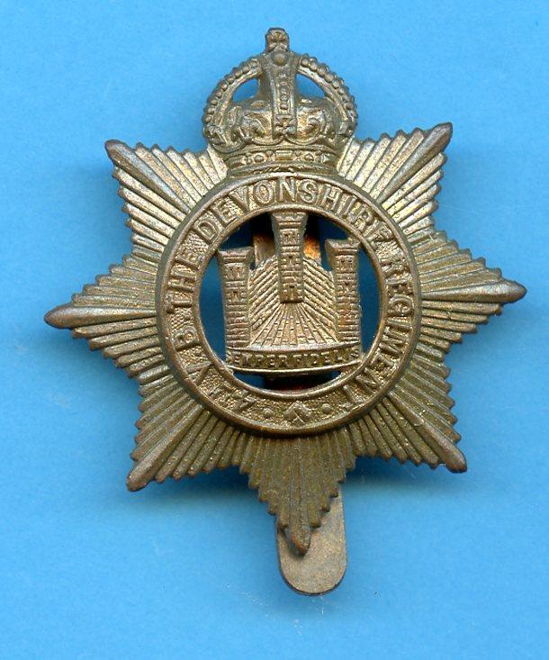 The Devonshire Regiment WW1 Brass Metal Cap Badge
