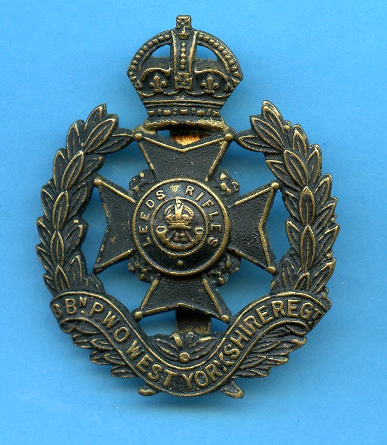 Leeds Rifles 8th Battalion The Prince of Wales Own West Yorkshire Regiment WW1 Cap Badge