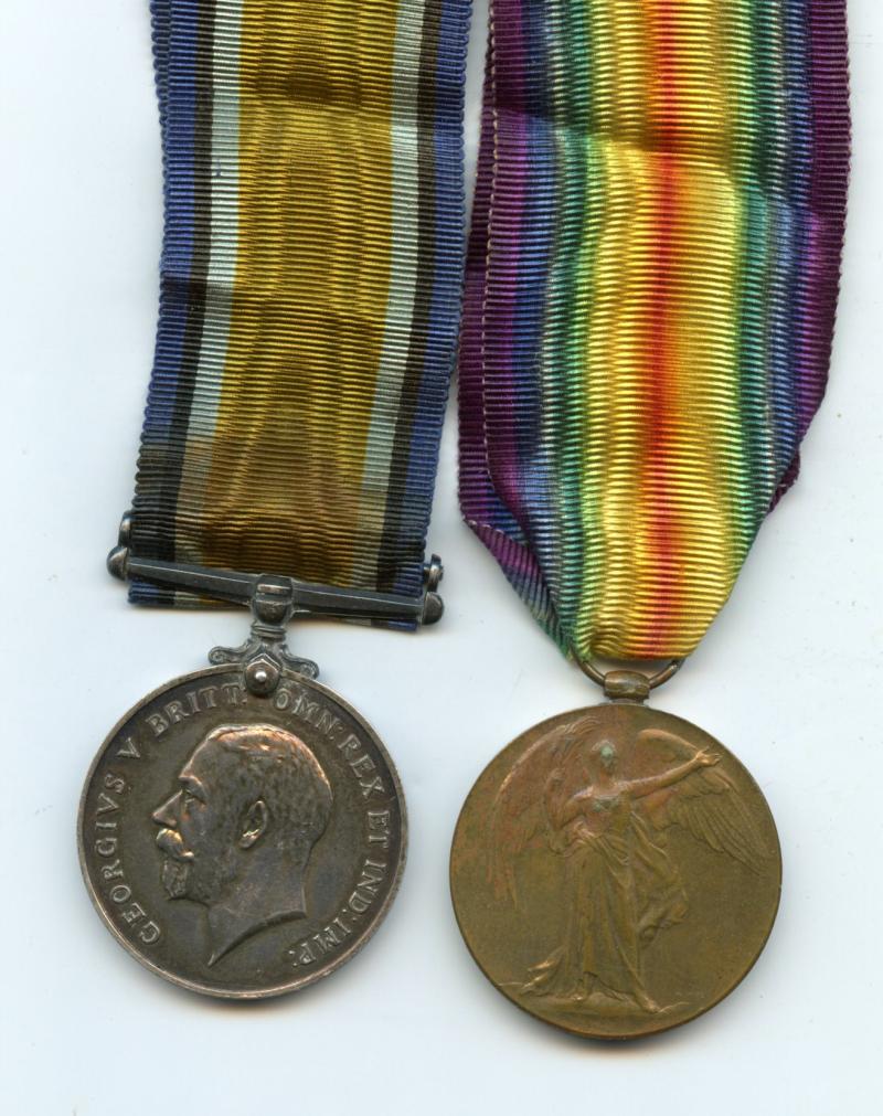 WW1 British War & Victory Medals Pair to Lieut  R M Lawson Army Veterinary Corps