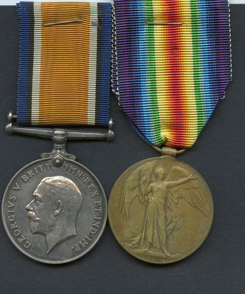 WW1 British War & Victory Medals Pair To Pte Archibald Richardson Cameronians (Scottish Rifles)